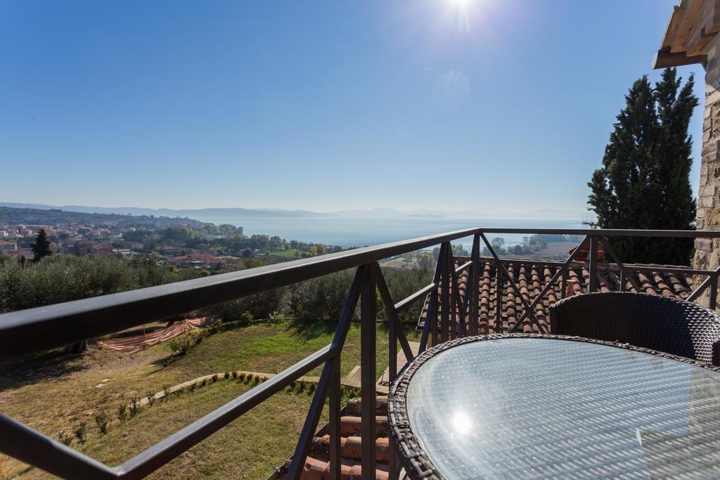 Aparthotel Antico Casale Tiravento Passignano sul Trasimeno Pokój zdjęcie