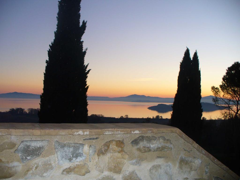 Aparthotel Antico Casale Tiravento Passignano sul Trasimeno Pokój zdjęcie